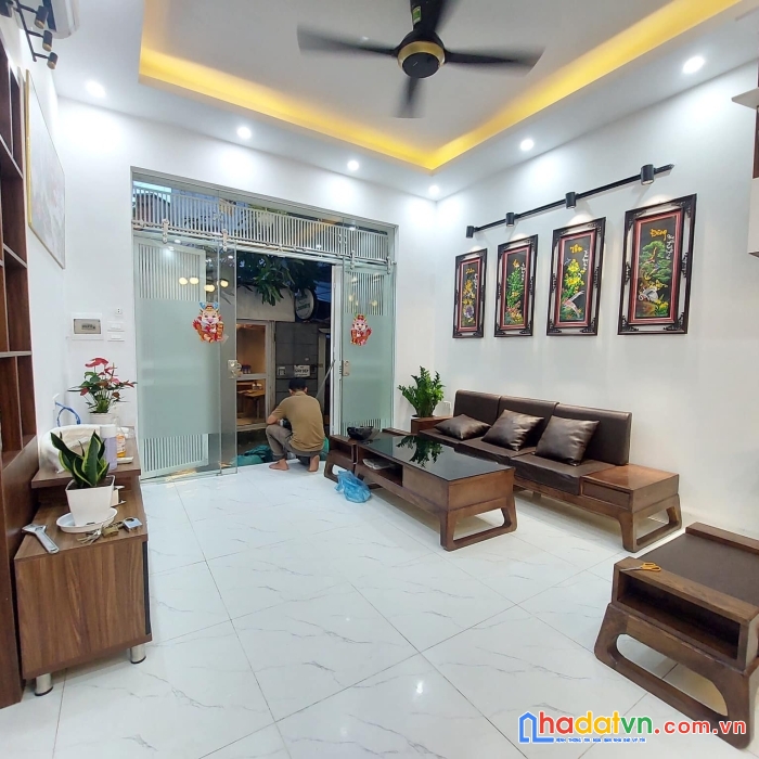 Bán nhà phố trương định, hoàng mai 34m, 5 tầng. giá: 4.6 tỷ