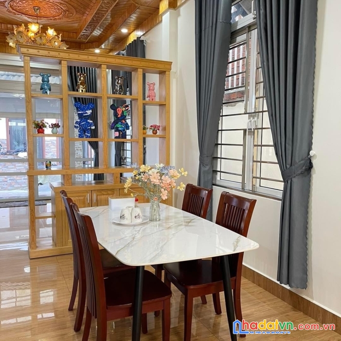 Cho thuê nhà nguyên căn đà lạt gần hồ xuân hương, 4pn full nội thất 