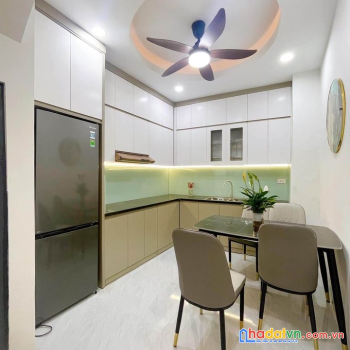 Rẻ nhất đại thành - 3t*2.25tỷ *(40m) full nội thất- 3bước ra đg oto tránh 