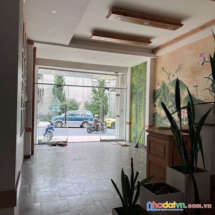 Cho thuê nhà nguyên căn mặt tiền trung tâm đà lạt, kinh doanh tự do 30tr