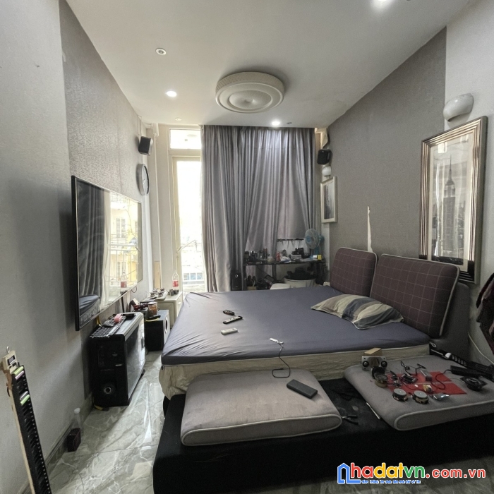 Bán nhà hxh đường tôn thất tùng, phường phạm ngũ lão, quận 1 giá chỉ 13.6 tỷ