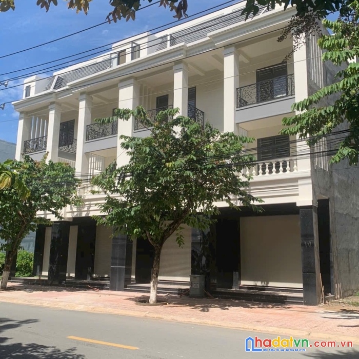 Bán giá ngộp nhà mặt tiền nguyễn thị tồn xây 1 trệt 2 lầu