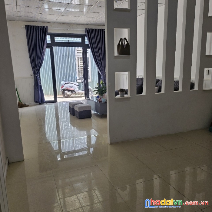 Bán nhà xây kiên cố gần trường học phường 7 đà lạt, đường xô viết nghệ tĩnh, 3pn 1tỉ990, lh 0888-113-882