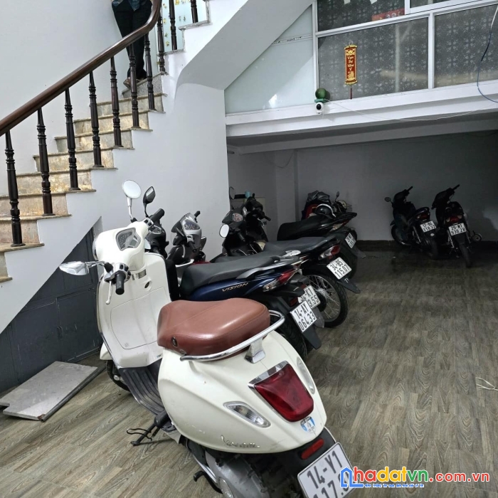 Bán nhà phố lê thanh nghị, hai bà trưng 81m, 6 tầng. giá: 12.6 tỷ