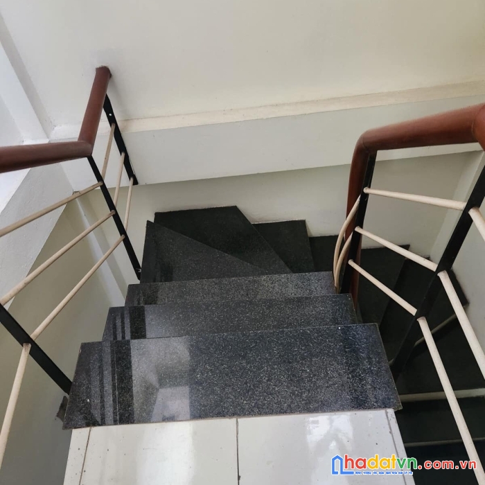 Bán nhà phố võ thị sáu, hai bà trưng 32m, 4 tầng. giá: 4.8 tỷ