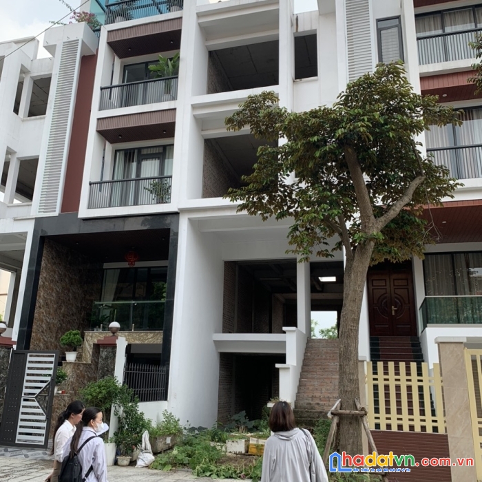 Cơ hội vàng: nhà đất 5 tầng gia cẩm việt trì giá 5 tỷ