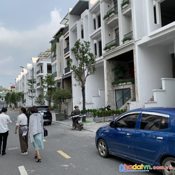 Cơ hội vàng: nhà đất 5 tầng gia cẩm việt trì giá 5 tỷ