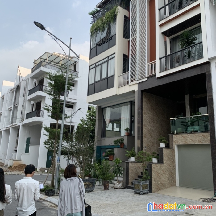 Cơ hội vàng: nhà đất 5 tầng gia cẩm việt trì giá 5 tỷ