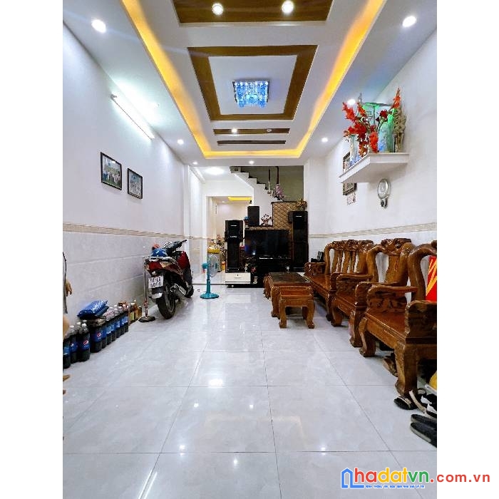 Nhà mt phạm thế hiển, p4, q8, gần chợ tiện kinh doanh buôn bán