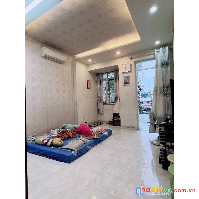 Nhà mt phạm thế hiển, p4, q8, gần chợ tiện kinh doanh buôn bán