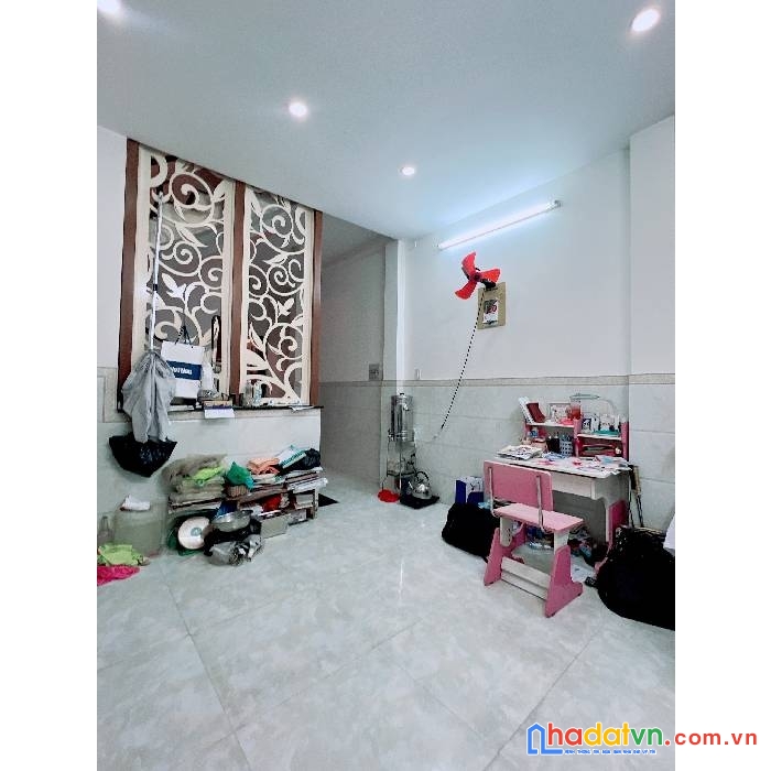 Nhà mt phạm thế hiển, p4, q8, gần chợ tiện kinh doanh buôn bán