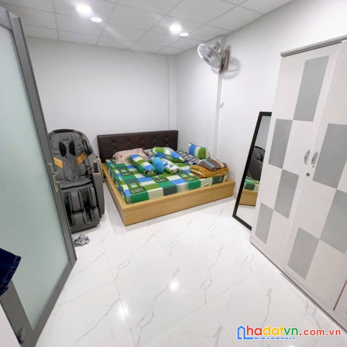 Bán nhà mặt tiền đường quốc lộ 50 q.8 giá chỉ 90tr/m2