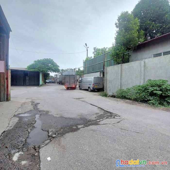 Cho thuê kho xưởng khu vực phường lĩnh nam, 320m, container ra vào, giá 85k/m