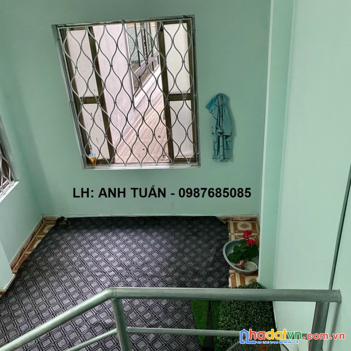 Bán căn nhà 4 tầng giá 1,4 tỷ ở ngõ trại cá, trương định