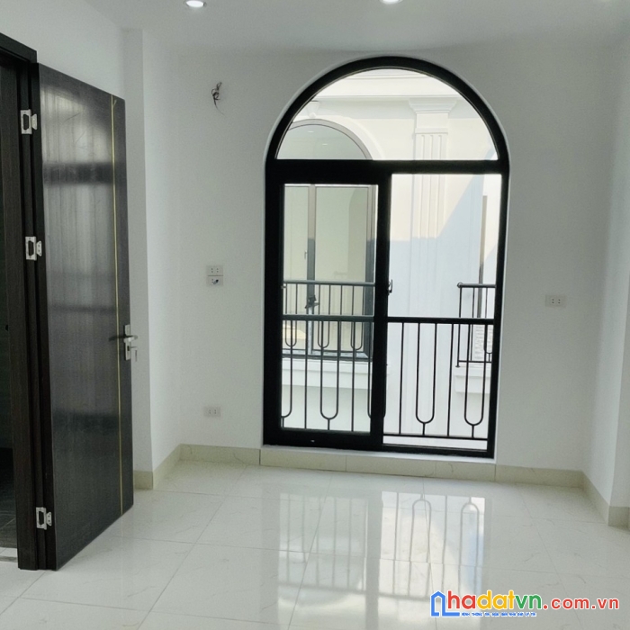 Hiếm có! nhà mới 3t*38m2 ôtô tận cửa - có khu vui chơi - đủ tiện ích - cạnh p. đồng mai