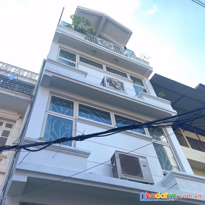 Bán nhà phố đặng văn ngữ, đống đa 64m, mt 5.1m. giá: 18 tỷ