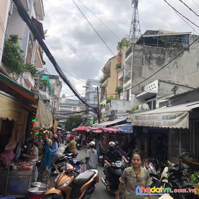 Bán căn nhà quận 2- phường an khánh ngay chợ đo đạt. dt: 4 x20. giá: 16 tỷ ( giá chốt nhanh 13 tỷ)
