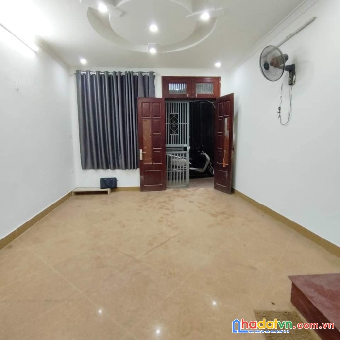 Bán nhà phố đại la, hai bà trưng 35m, 5 tầng. giá: 5.9 tỷ