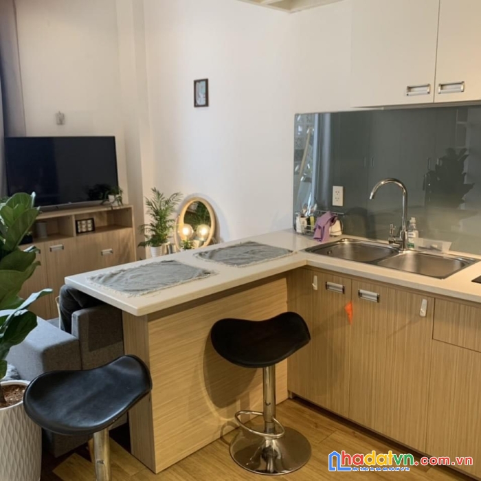 Bán tòa nhà căn hộ dịch vụ - quận 2- p. thảo điền. giá: 13.5 tỷ