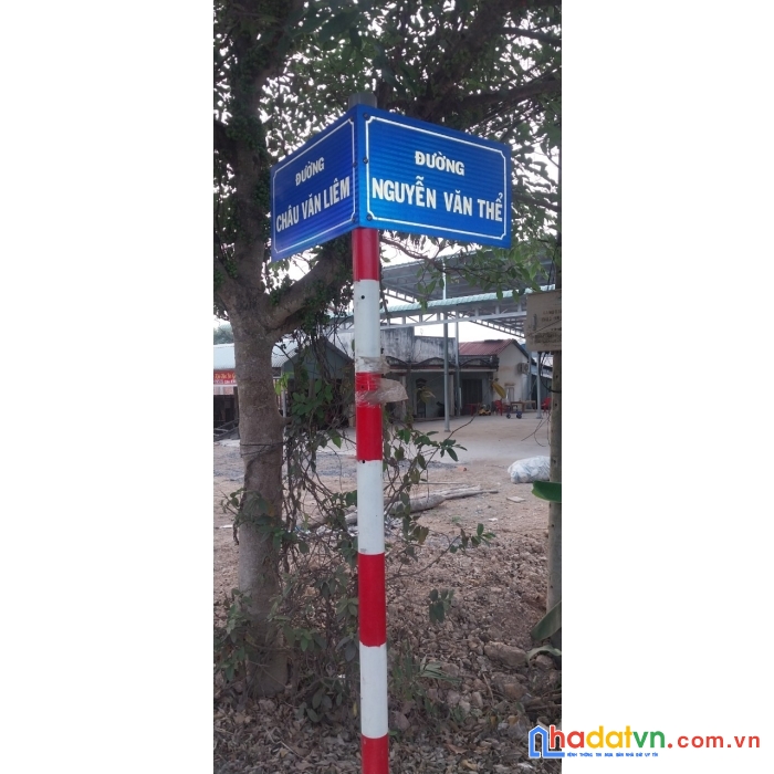 Cần bán đất thấp hơn định giá ngân hàng 500m2 odt, trung tâm thị trấn đông thành