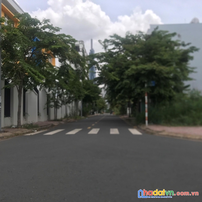 Bán lô đất mặt tiền đường số 12, p. bình an- quận 2. dt: 5 x20. giá: 14,5 tỷ
