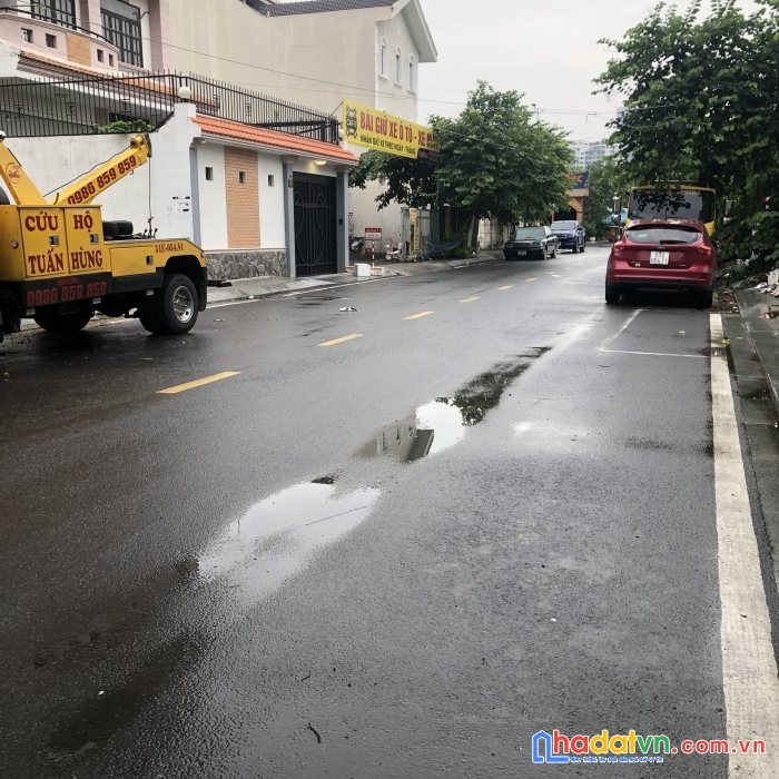 Bán căn nhà mặt tiền đường số 8- p. bình an - quận 2. dt: 4.2 x 18 m. giá: 13 tỷ