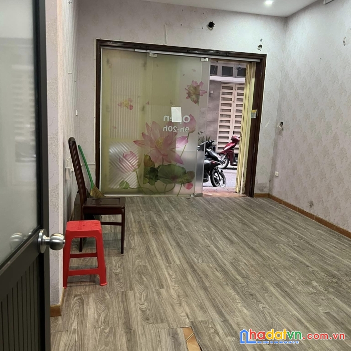 Bán nhà phố nguyễn chí thanh, đống đa 36m, 4 tầng. giá: 13.5 tỷ