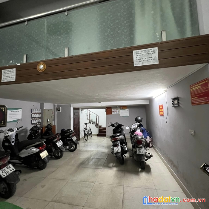 Bán nhà phố đỗ quang, cầu giấy 64m, 8 tầng, mt 5m. giá: 32 tỷ