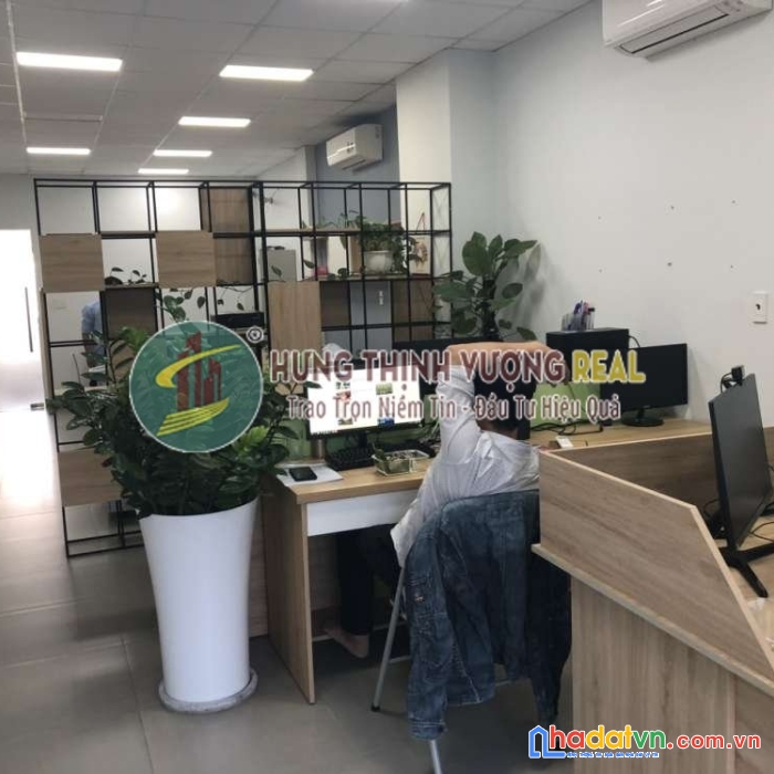 Bán căn nhà mặt tiền đường nguyễn hoàng - quận 2. dt: 4 x18. kết cấu: 4 tầng. giá: 22  tỷ