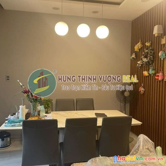 Bán căn nhà hướng đông đường số 10 phường an khánh- quận 2. dt: 5 x 18( 4 tầng). giá: 17,2 tỷ