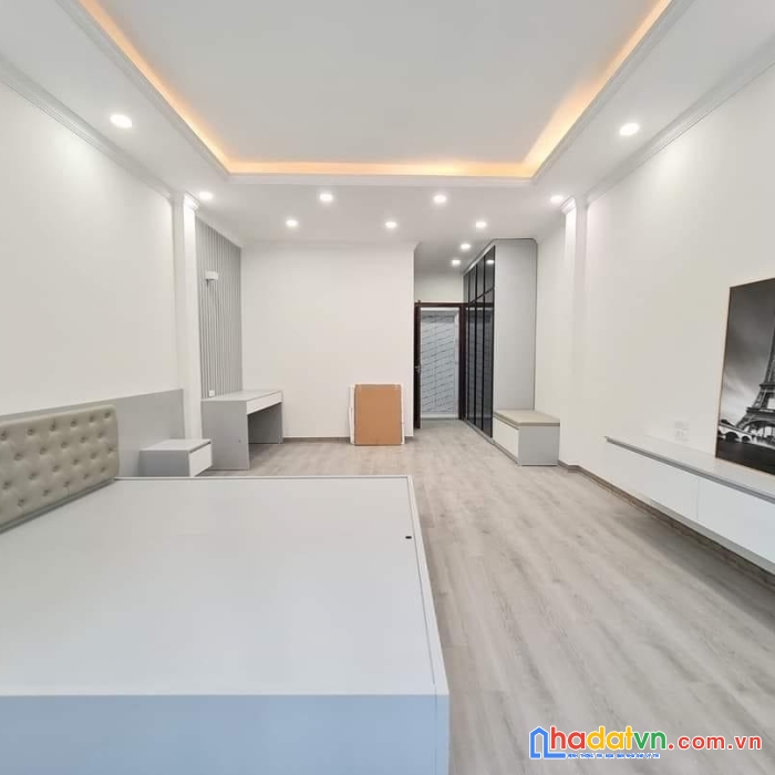 Bán nhà cổ linh phân lô, ô tô, gần phố, full nội thất, thang máy 7 tỷ