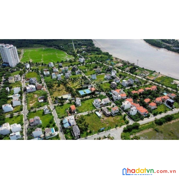 Bán nhà mặt tiền ngay trung tâm hành chính quận 2. dt: 5x20 ( trệt + 2 lầu) giá: 14 tỷ
