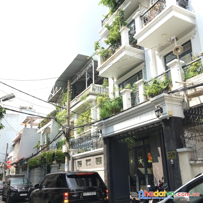 Biệt thự 2 tầng, góc 2 mt đầu đường thăng long, q. cẩm lệ. 150m2 giá 9 tỷ tl 