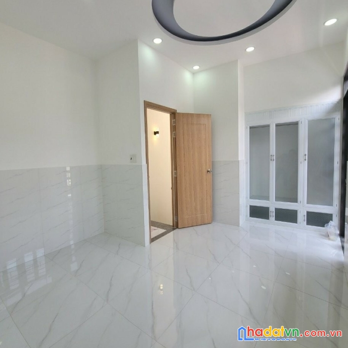 Chủ bán nhà đi tu phạm văn chiêu, gò vấp, 5x10, lô góc, 2 tầng, 2pn, nhỉnh 2 tỷ