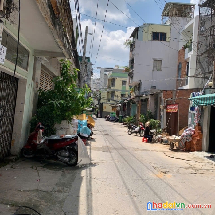 Bán hẻm 6 mét ngay ngã  tư hàng xanh,  xô viết nghệ tĩnh p.21 q.bình thạnh

