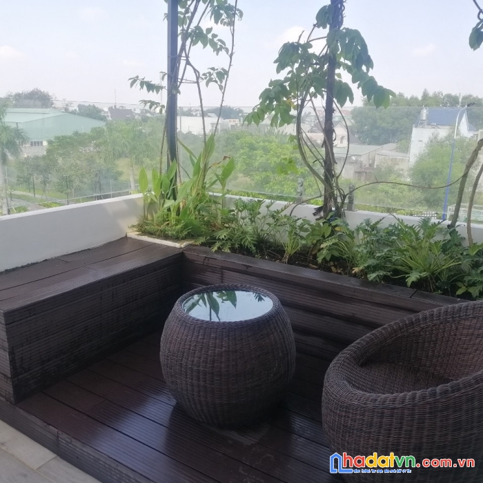 Chính chủ cần bán gấp nhà mới xây 1 trệt 2 lầu ngay mặt tiền đường lớn