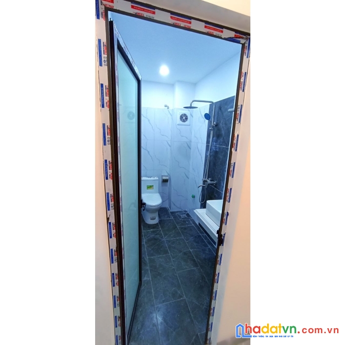 Nhà độc lập 55m2, bàn giao full nội thất, oto đỗ cửa, giá chỉ có 3.4 tỷ, ra đô nghĩa- yên nghĩa 3km.