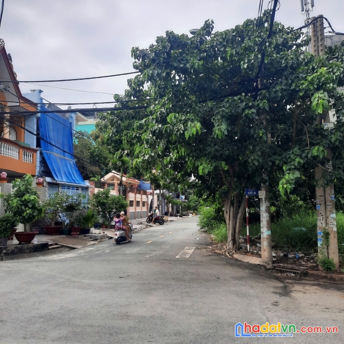 Chủ kẹt vốn cần bán gấp lô đất nằm trong kdc bình hưng