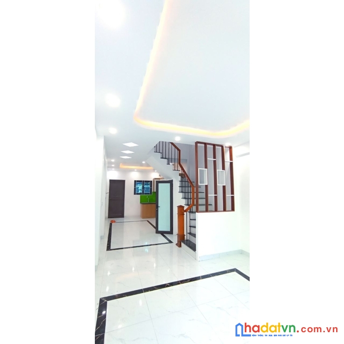 Nhà mới 2,75 tỷ, oto đỗ cửa, ga yên nghĩa 15 phút.