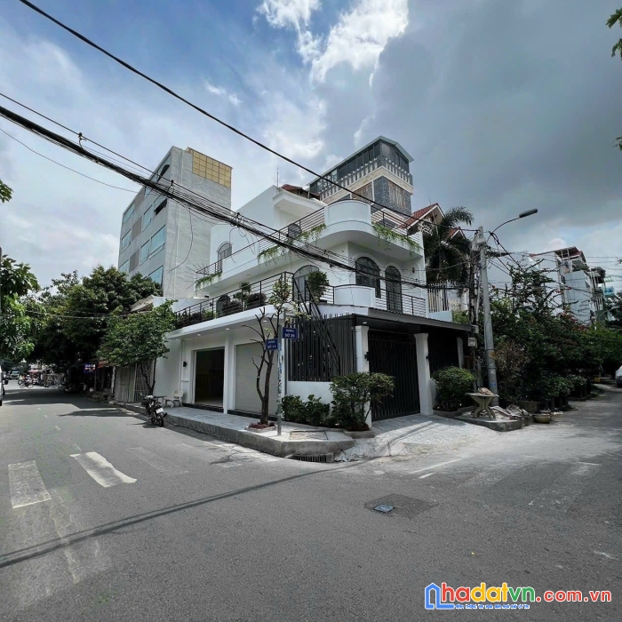 Góc 2mt đường số phường tân quy q7. 7,2x14m 3 tầng cho thuê 40tr/th