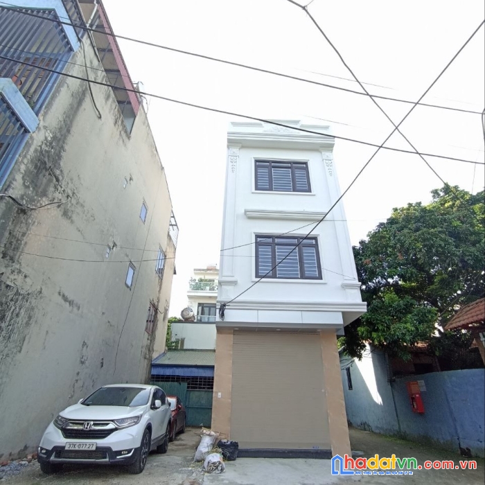 Hiếm nhà dân xây logoc, 2 mặt tiền, oto đậu cửa.