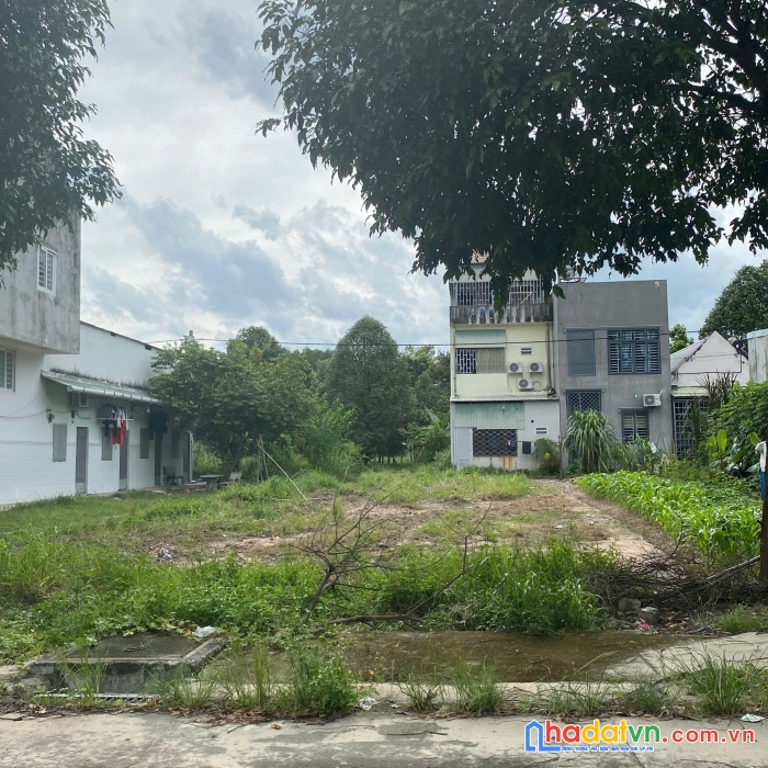 Kẹt tiền cần bán gấp lô đất, ngay trung tâm hành chính bàu bàng