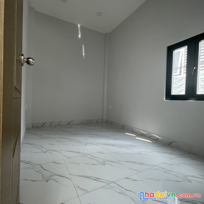 Nhà 2 mặt tiền xe tải lê văn thọ, gò vấp, 4x10 , 2pn, sát emart nhỉnh 4 tỷ
