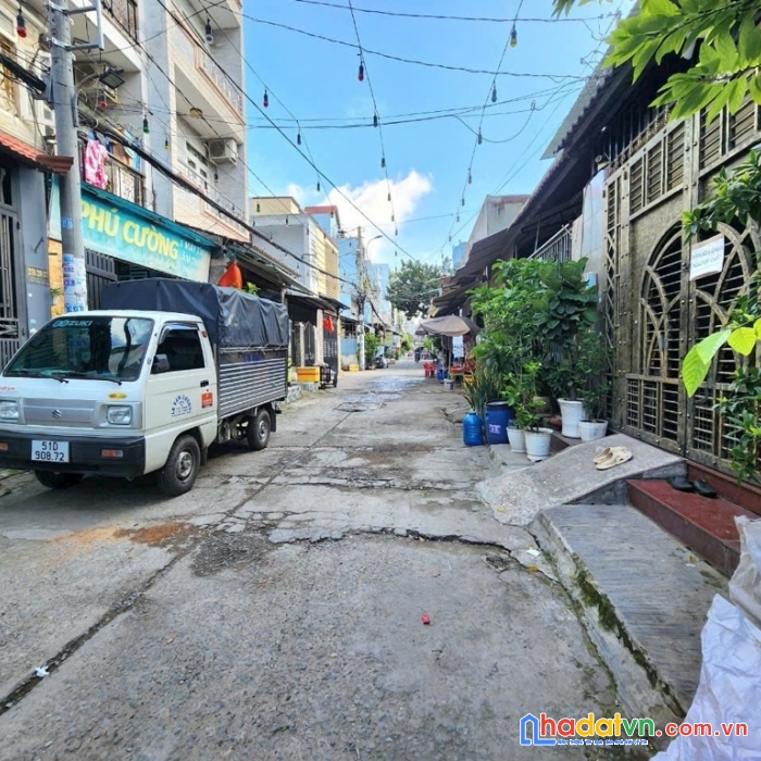 54tr/m2 - bình trị đông - 88m2 - ngang 11m - hẻm 5m - xây biệt thự siêu vip - chỉ 4,75 tỷ