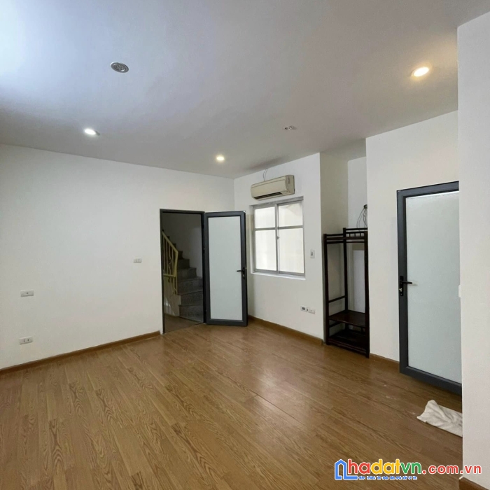 Bán nhà phố thanh nhàn, hai bà trưng 32m ,3 tầng. giá: 6.35 tỷ