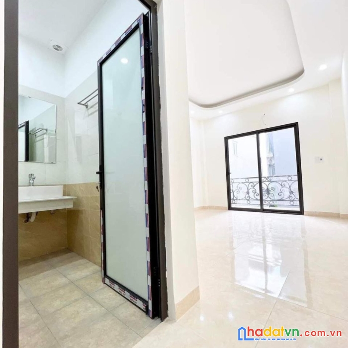 Bán nhà, 65m2, 3.35 tỷ, oto vào tận cửa, ra đô nghĩa 5 phút đi xe.