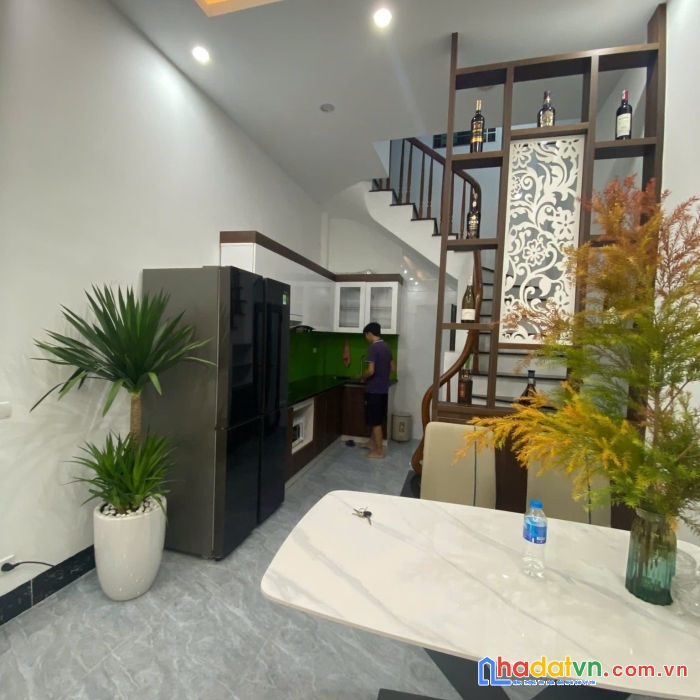Bán nhà phố minh khai, hai bà trưng 30m, 5 tầng. giá: 5.95 tỷ