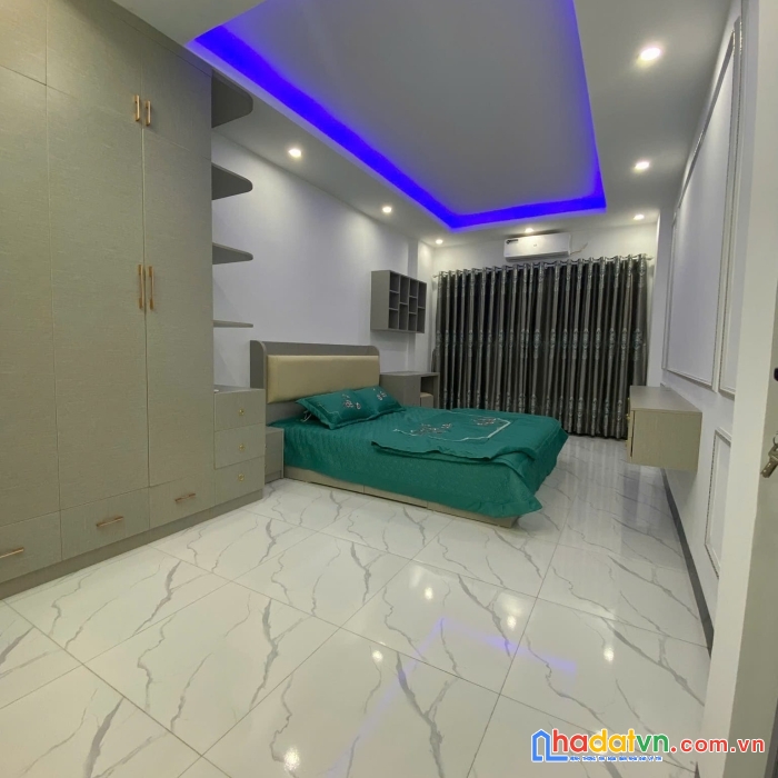 Bán nhà phố minh khai, hai bà trưng 30m, 5 tầng. giá: 5.95 tỷ