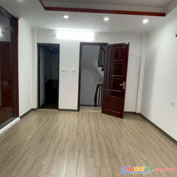 Bán nhà phố minh khai, hai bà trưng 36m, 5 tầng. giá: 7.5 tỷ