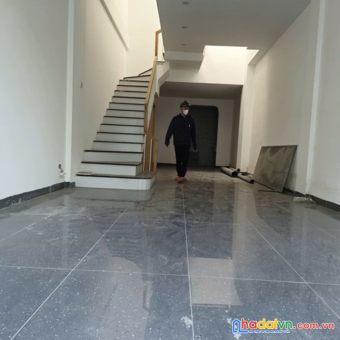 Bán nhà 47m2x3t, 3.55ty, mặt kinh doanh, oto đậu cửa ra tố hữu 5 phút